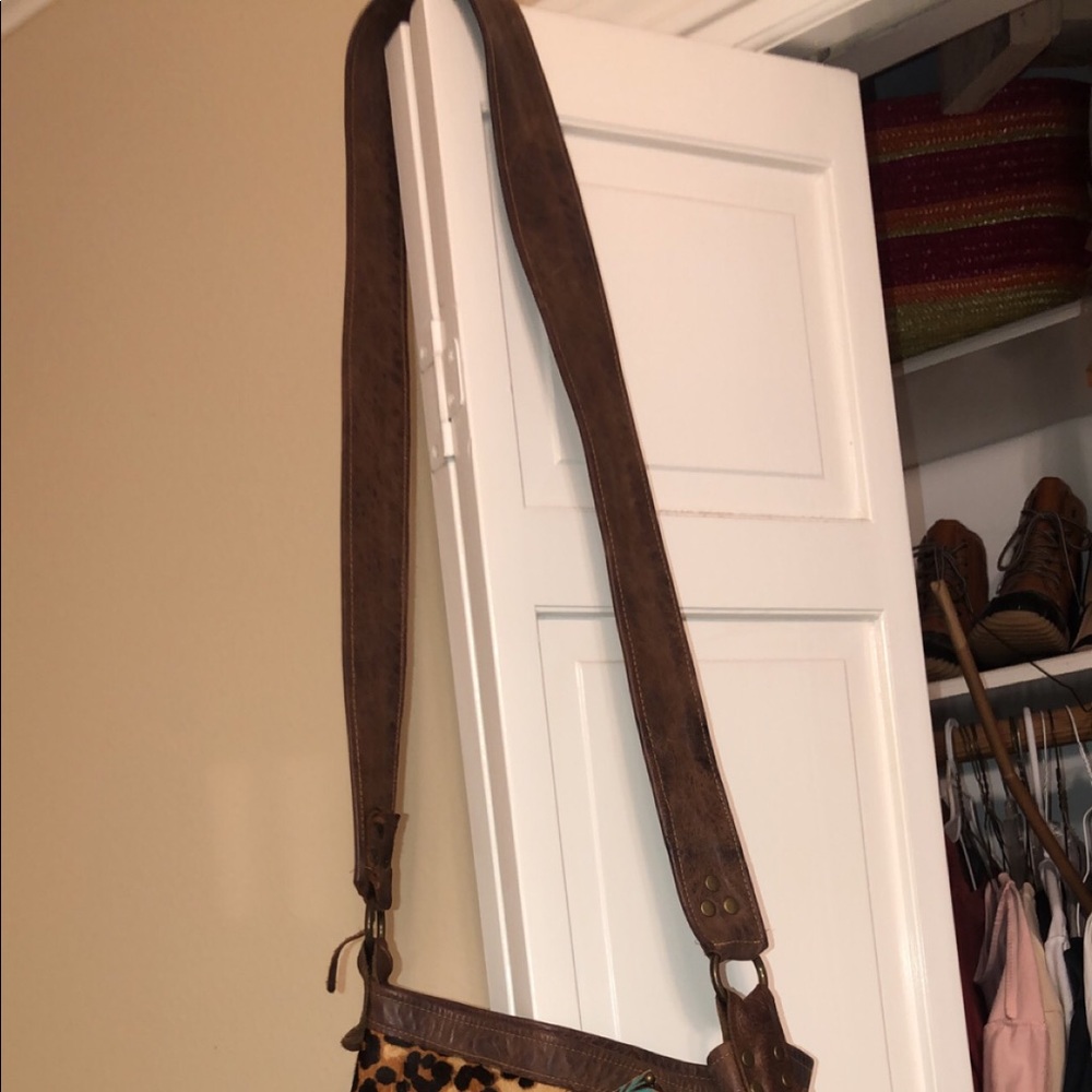Custom leather crossbody bag!😍 - Picture 4 of 4